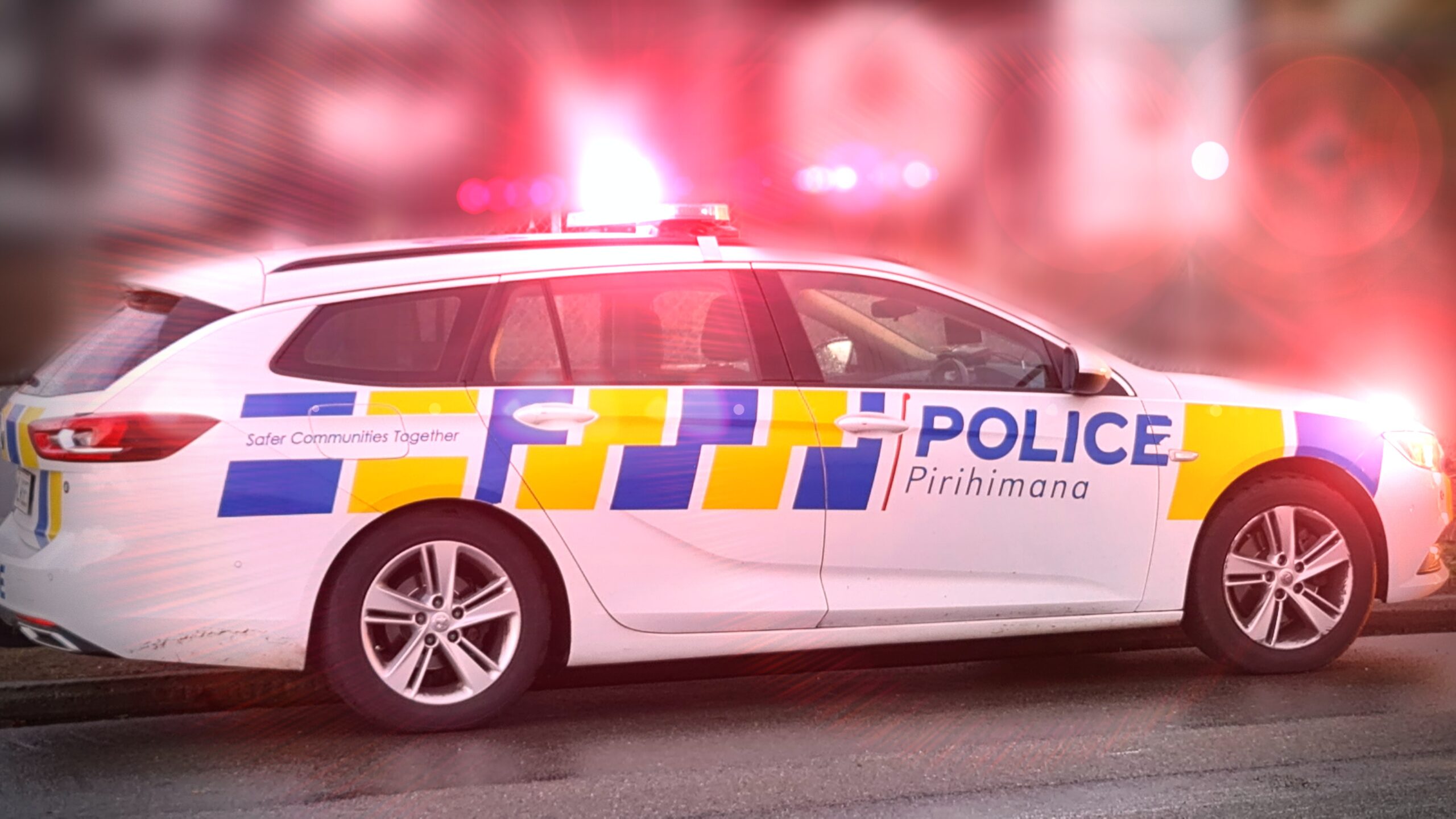Christchurch police pursuit ends in abandoned vehicle, driver still at Christchurch police pursuit ends in abandoned vehicle, driver still at