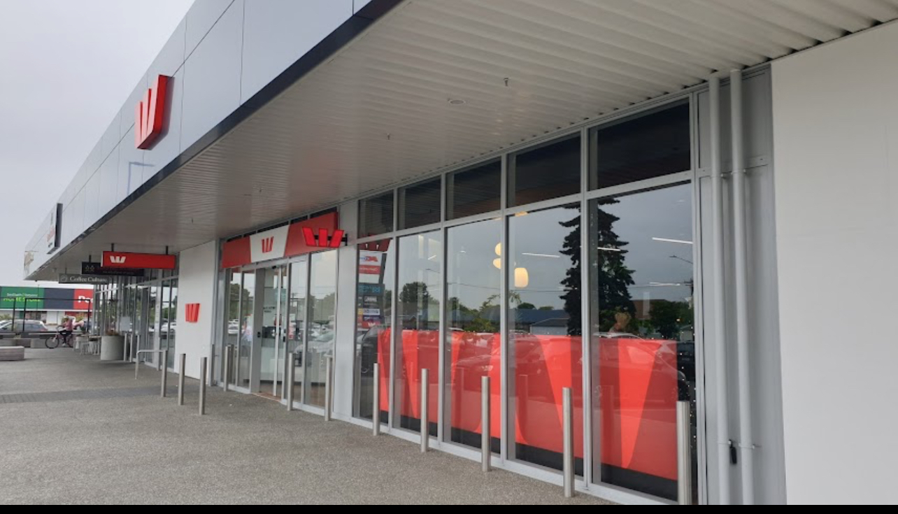 Westpac doors malfunction: Christchurch customers trapped for nearly two hours