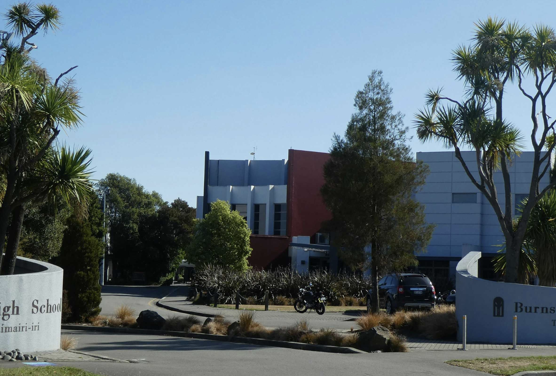 Burnside High students asked to stay home after contractor accidentally cuts internet