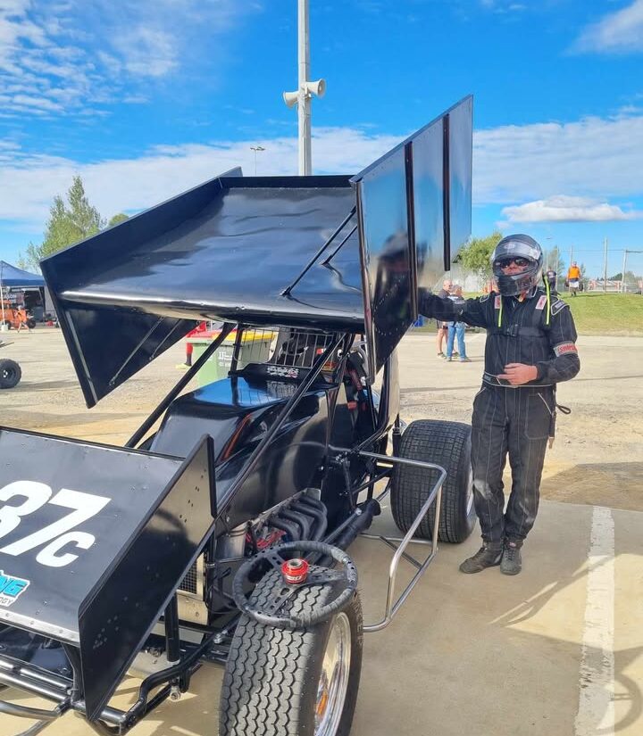 Kevin with the sprintcar, taken a few hours before the crash.