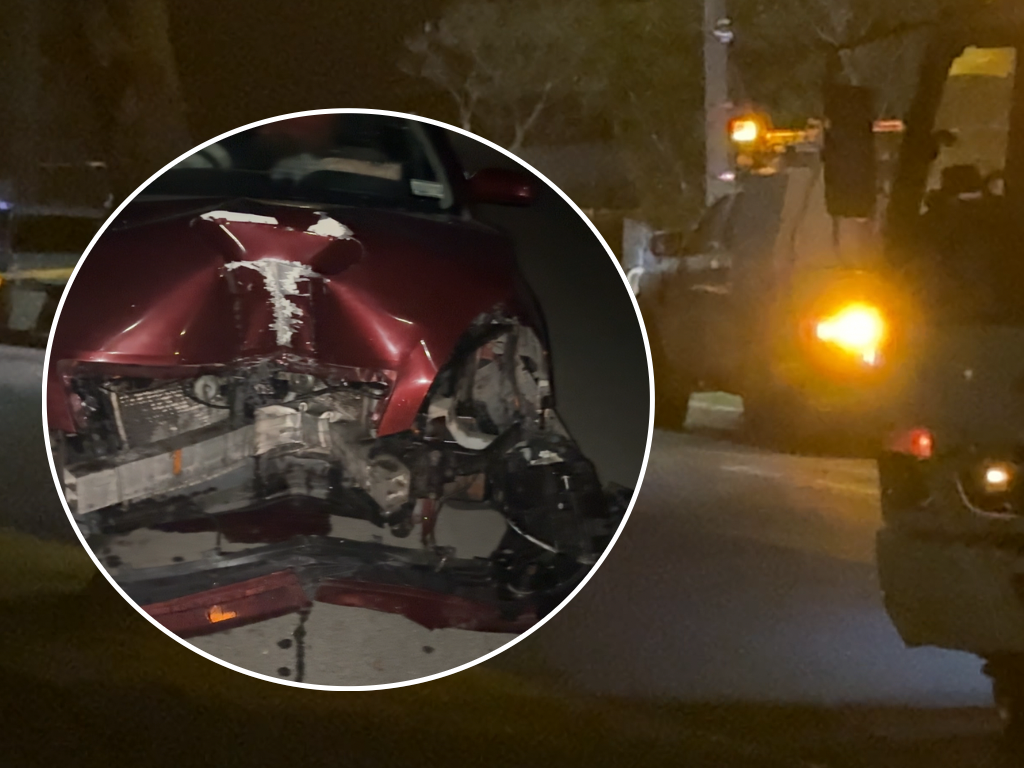 Car crashes into power pole in Avonside