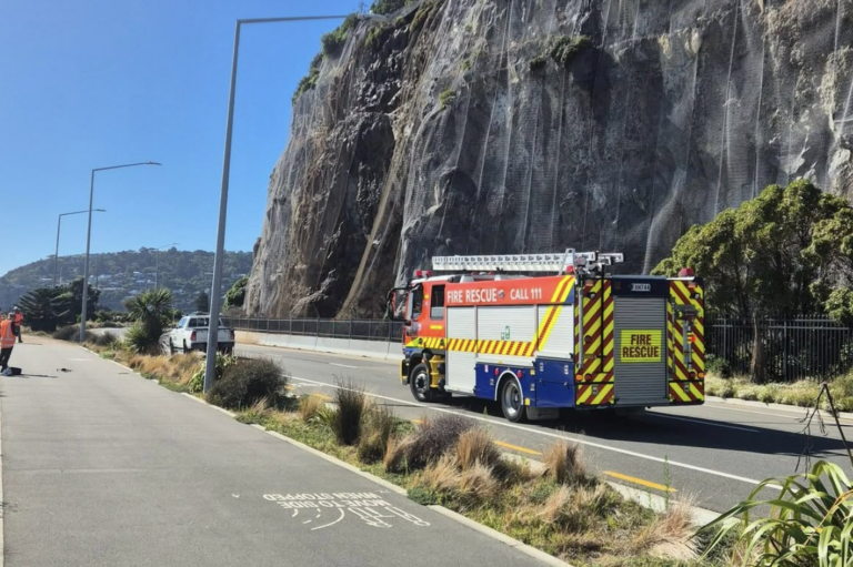 Firefighters abused during Sumner rockfall response as council reopens ...