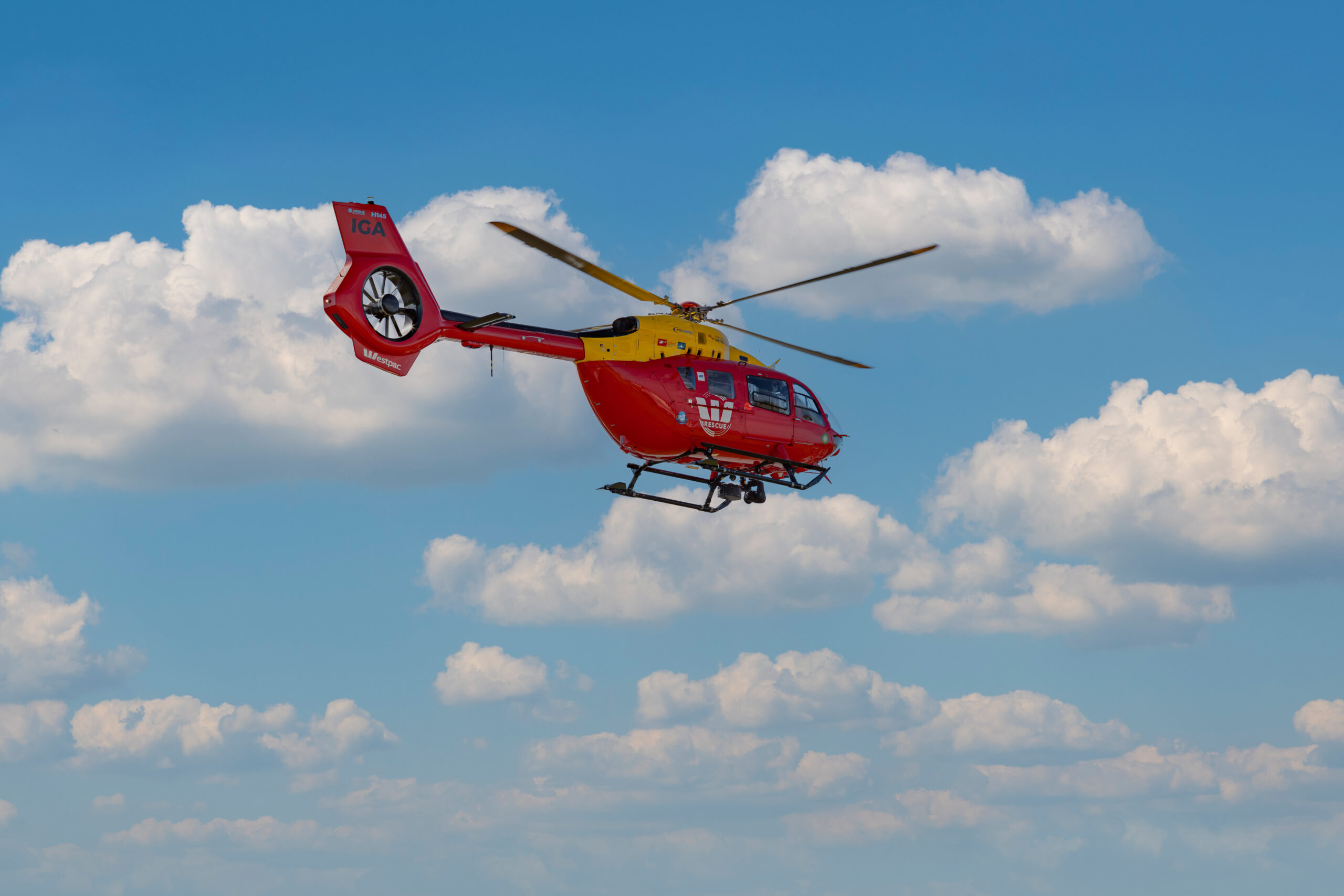 Rescue helicopter crews call on Cantabrians to cover mission distances in fundraising challenge
