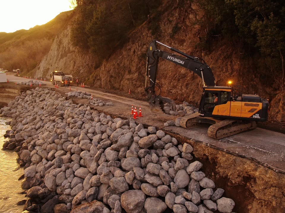 State Highway 1 south of Kaikōura remains on track for reopening at midday tomorrow.