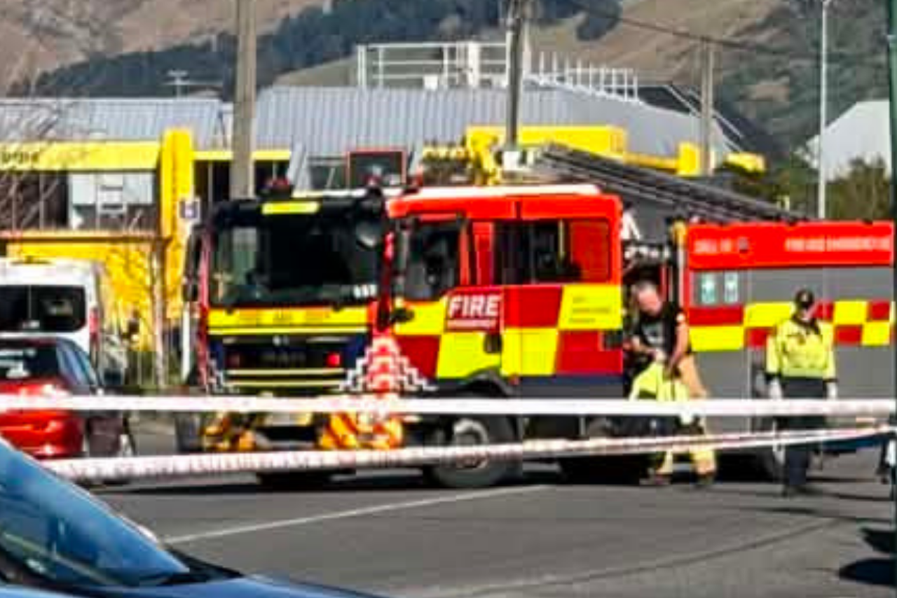 Businesses evacuated, workers told to shelter indoors during Sydenham chemical incident