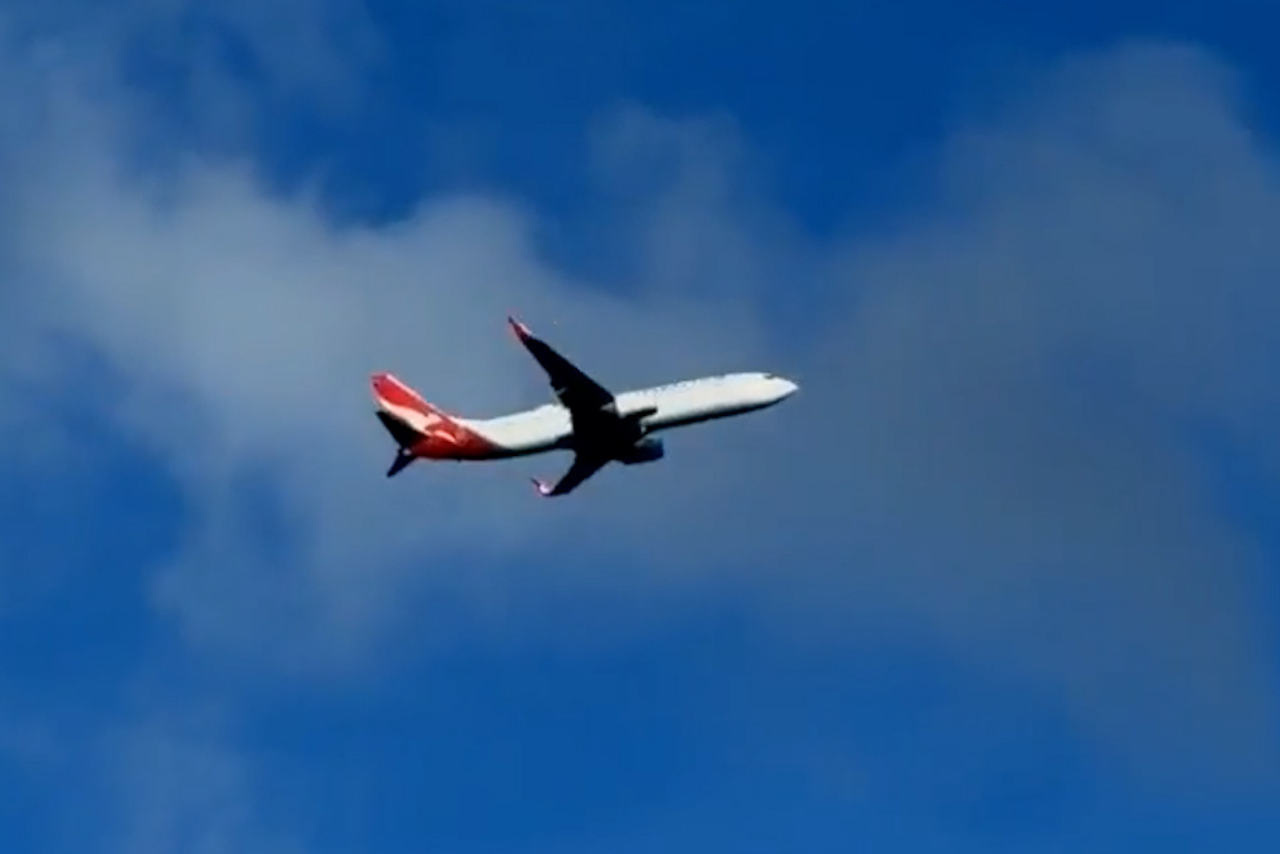 Qantas flight lands safely in Christchurch after engine incident