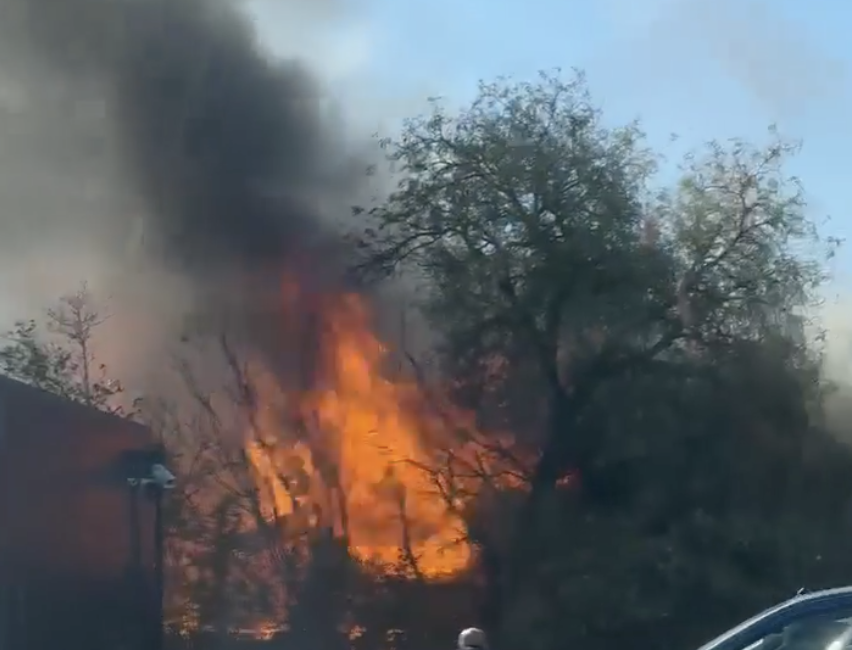 Fire crews at large house blaze off Fitzgerald Avenue