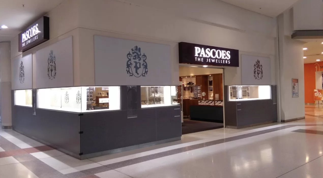 Attempted robbery at Pascoes Jewellers at Eastgate mall