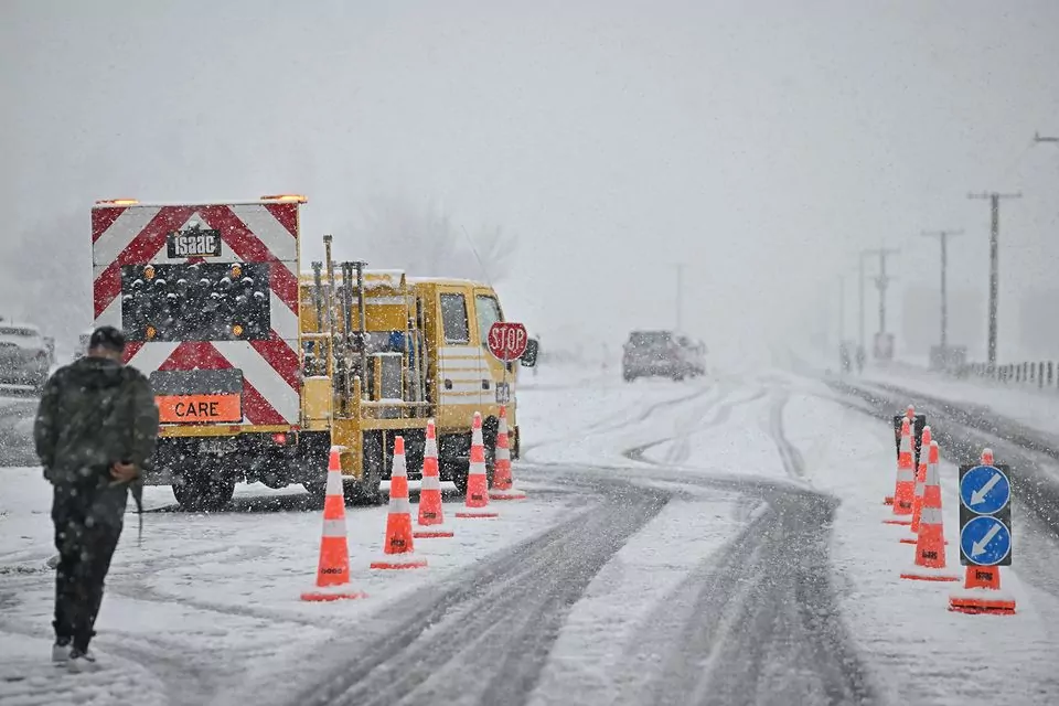  Snow to hit Canterbury: travel and farming disruptions expected