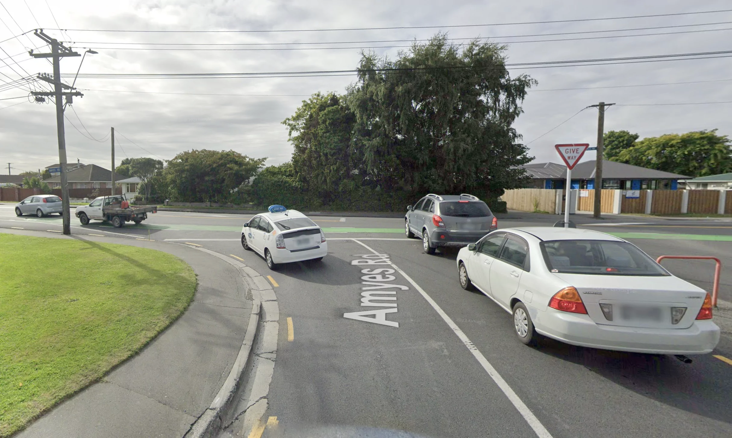 Hundreds say Hornby intersections unsafe, as Council weighs cheaper fix