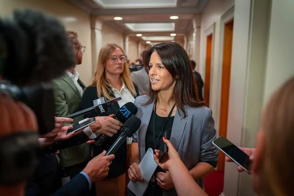 Minister to lead work on reducing social media harm for under-16s