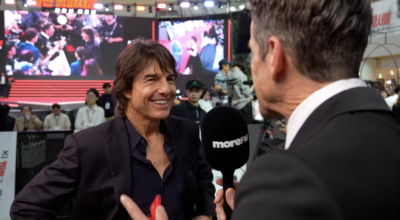 Christchurch radio host Simon Barnett meets childhood hero Tom Cruise