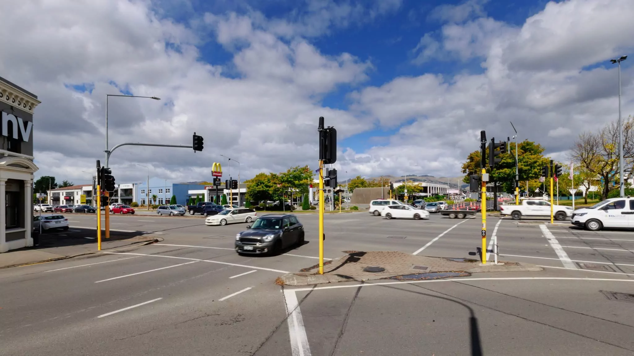 Council approves road changes for busy Moorhouse Avenue intersections