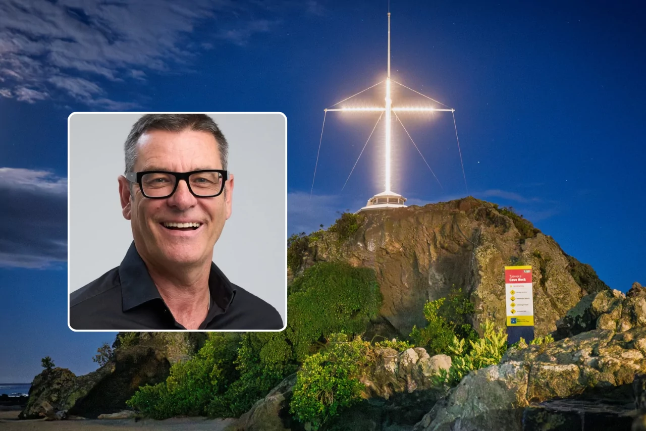 Heathcote candidate Ian Kearney backs community over Cave Rock mast lights