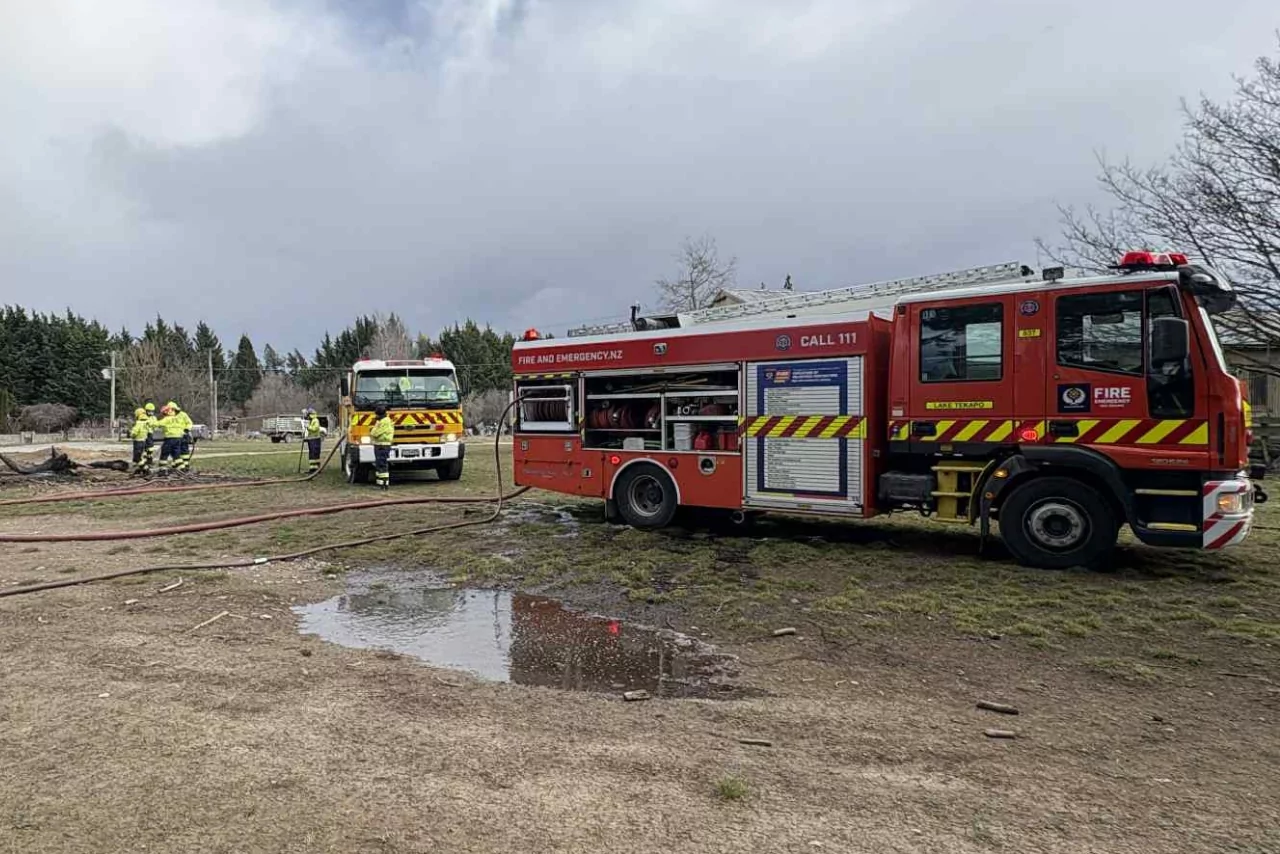 Strong winds cause disruption on South Island highways
