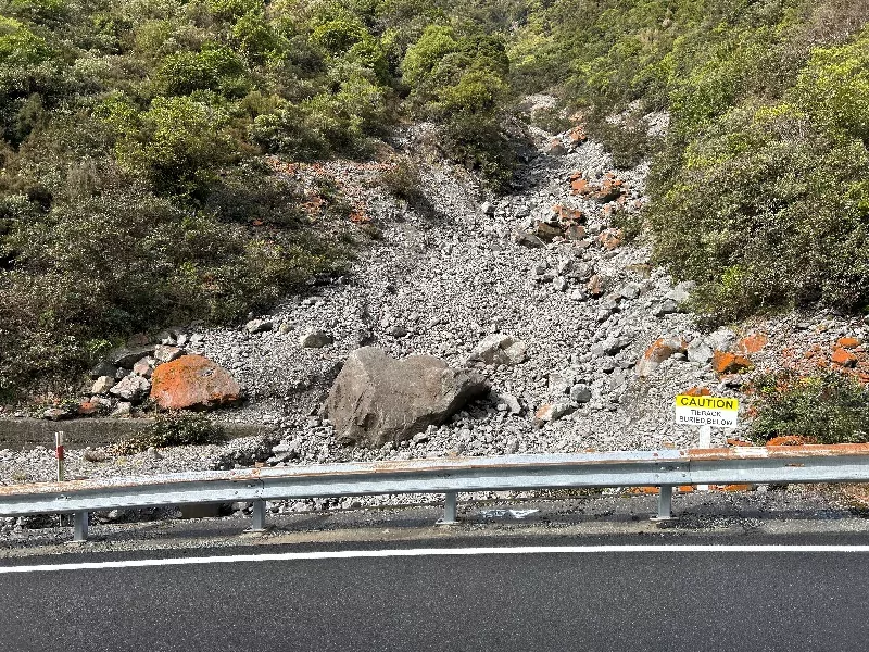 Rock clearing to affect traffic on SH73