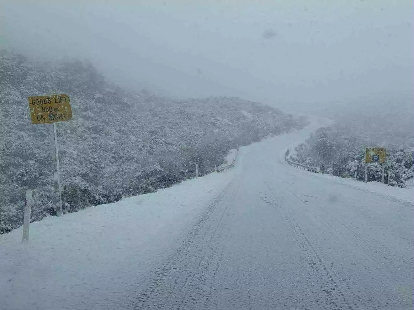 Snow shuts South Island highways