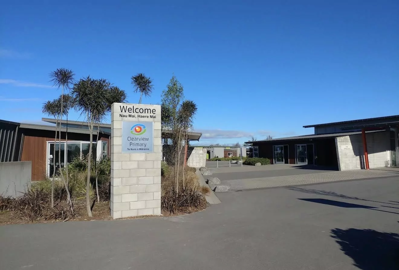 Clearview Primary in Rolleston has closed for urgent asbestos testing
