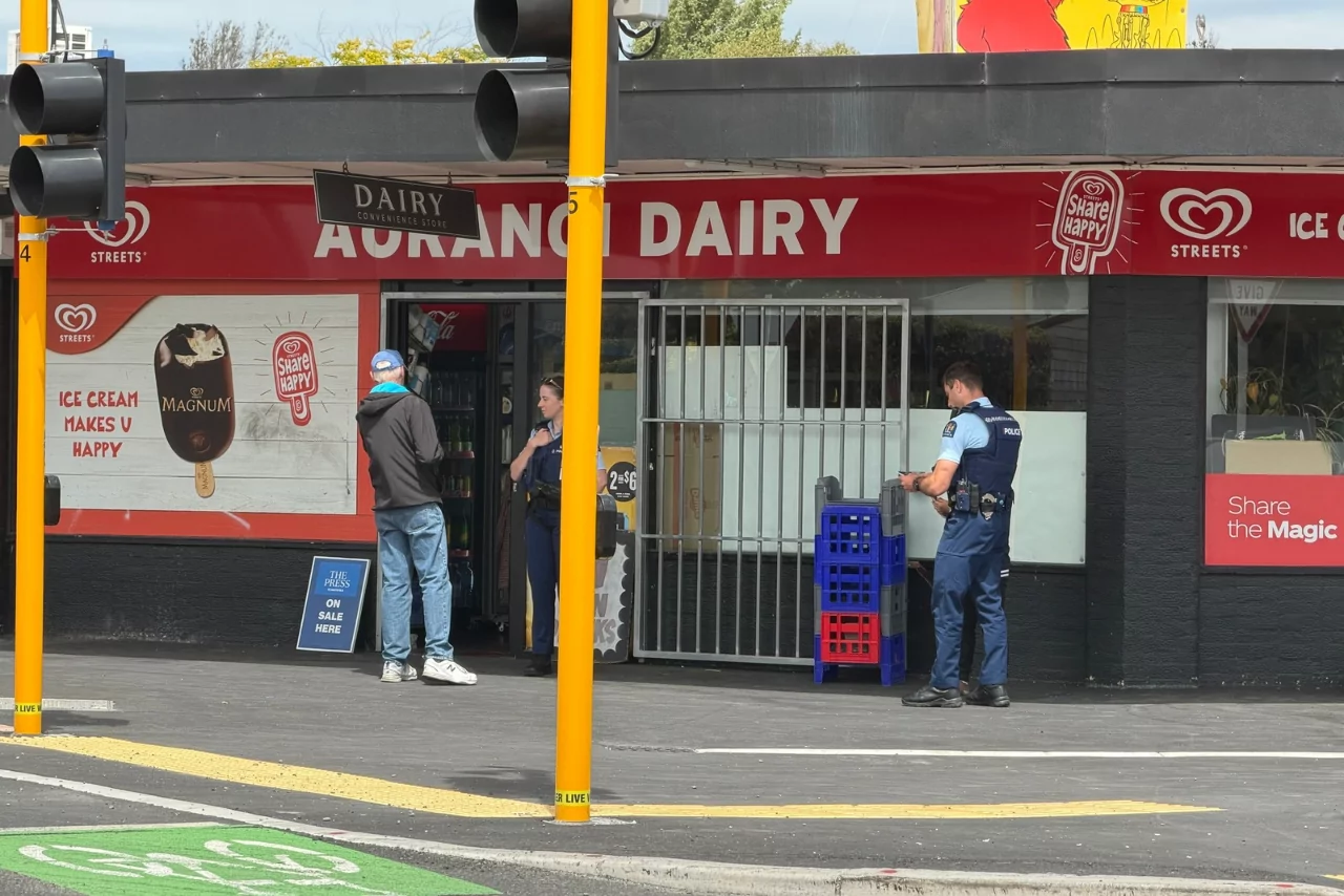 Robbery at Bryndwr dairy this afternoon