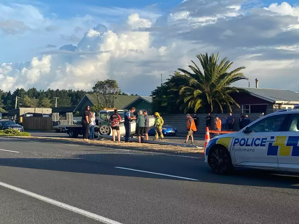 Person arrested after running from Pages Road crash