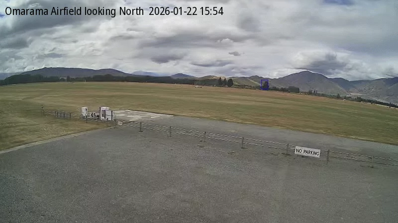 Emergency services respond to glider crash in Omarama