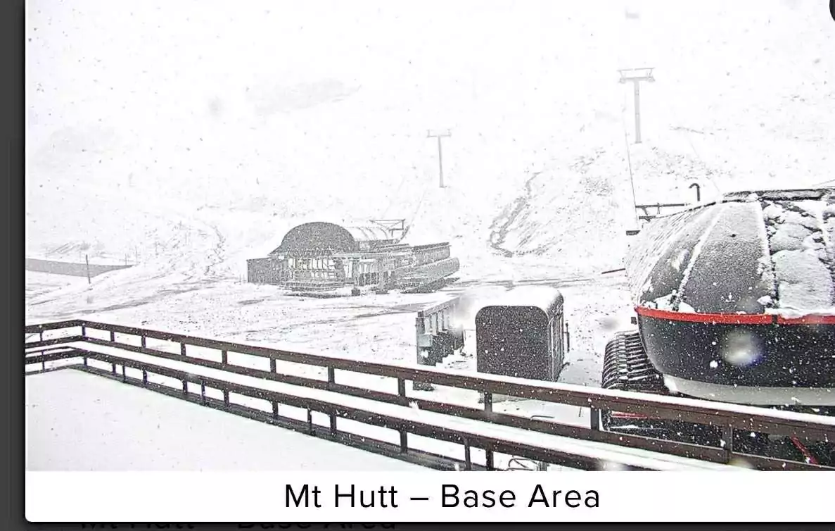 Wintry blast brings snow to Canterbury High Country