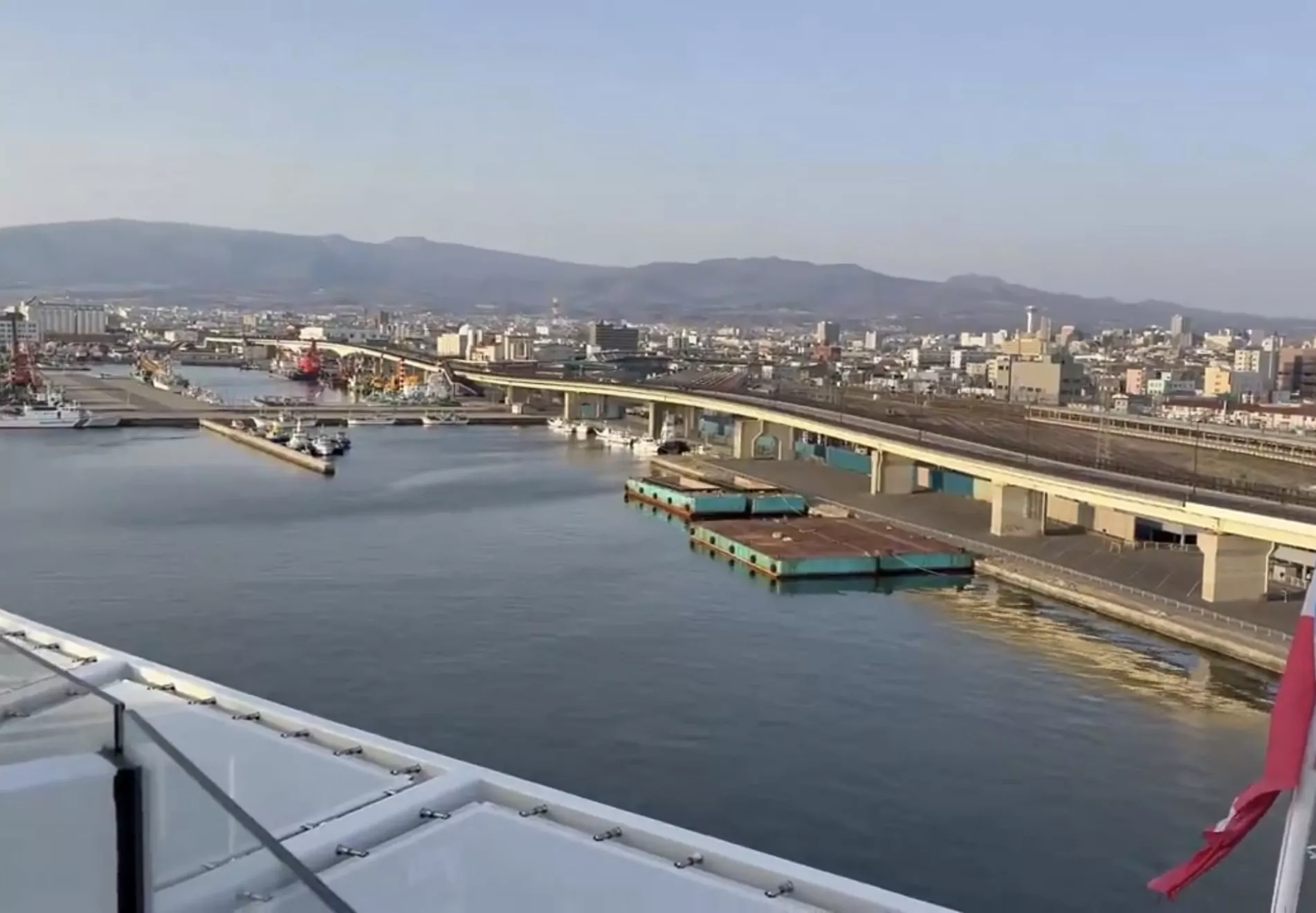 Powerful 7.5-magnitude earthquake strikes off Japan, tsunami alert issued